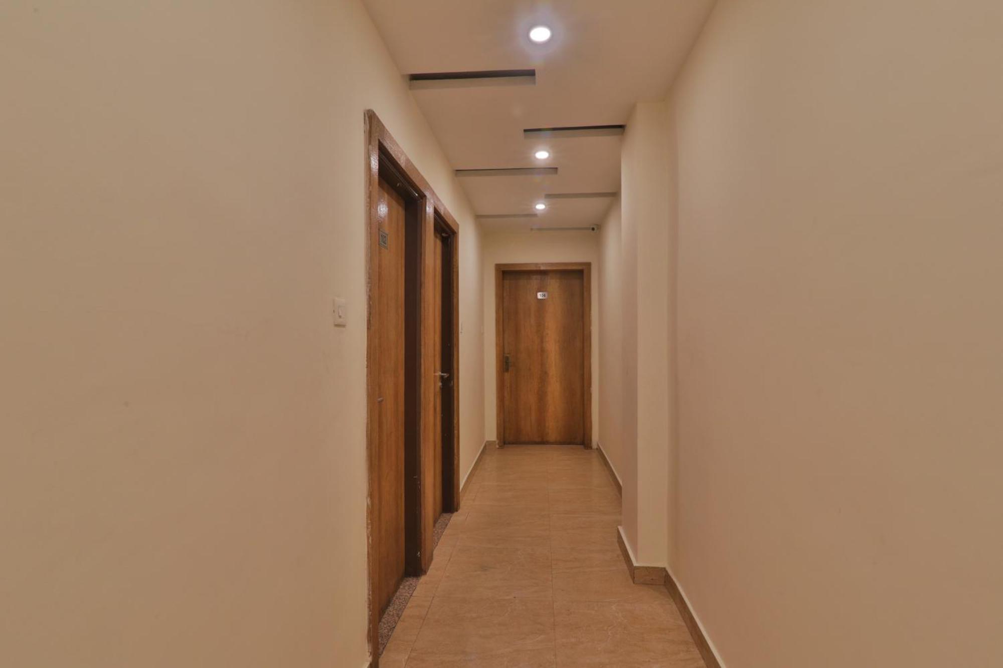 Hotel Janki Inn Sigra 2 Km From Kashi Vishwanath Dham バラナシ エクステリア 写真